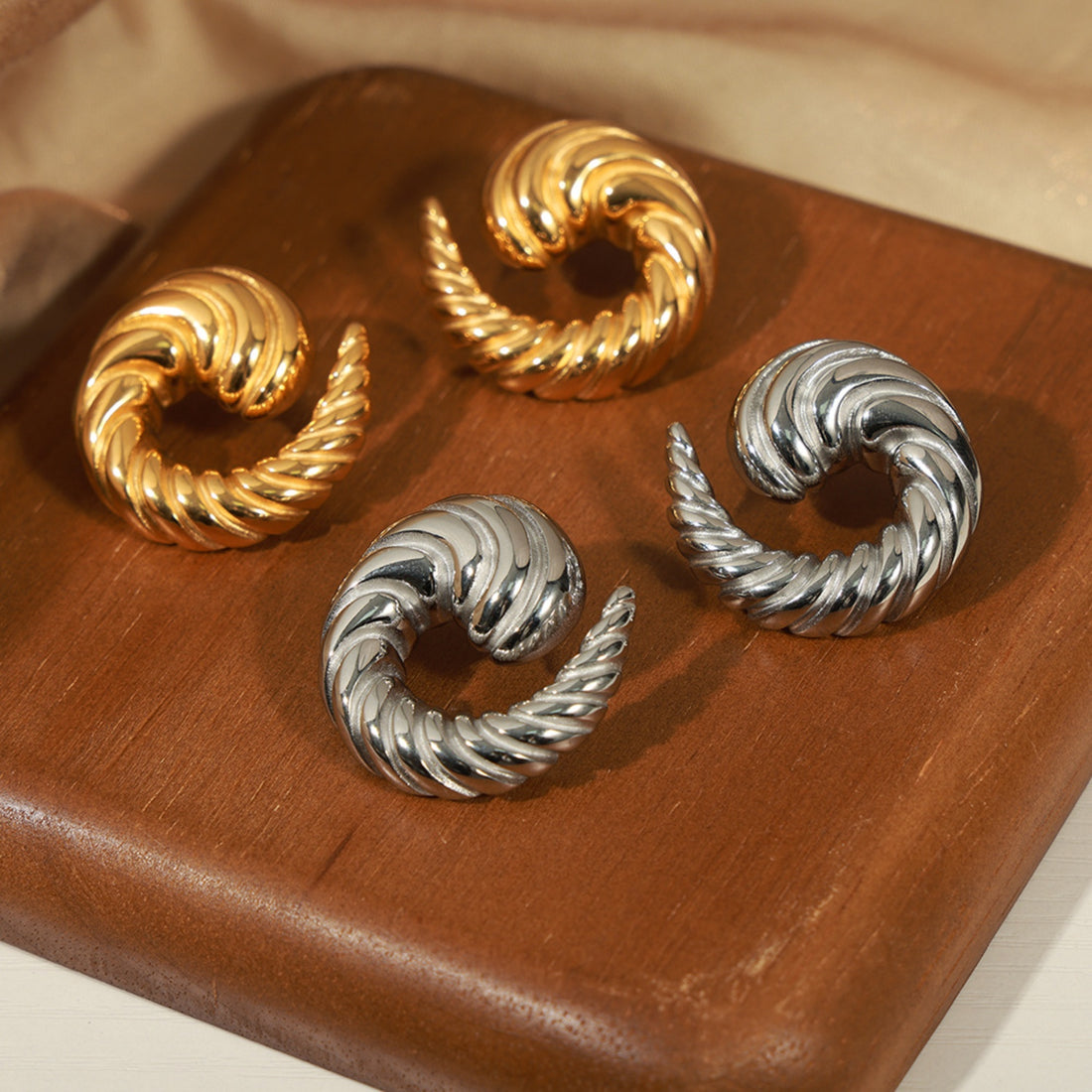 titanium-steel-spiral-shape-stud-earrings