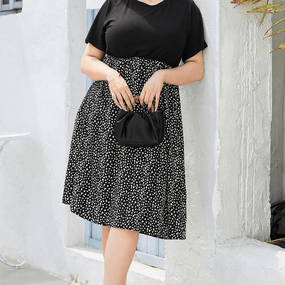 
                  
                    Round Neck Short Sleeve Printed Dress
                  
                