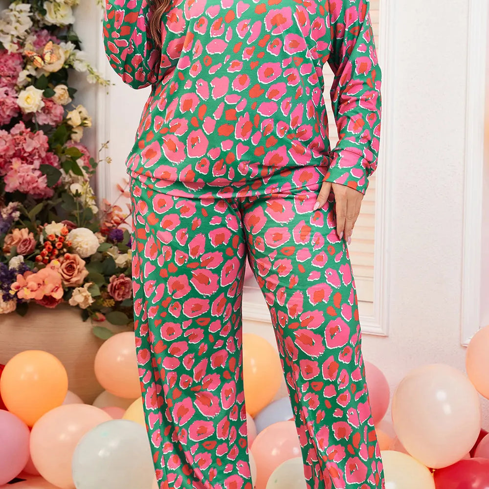 
                  
                    Plus Size Printed Round Neck Long Sleeve Top and Pants Set
                  
                